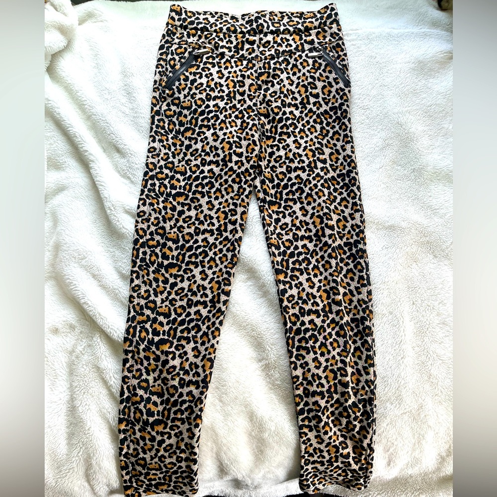 NWT COCO+CARMEN leopard leggings